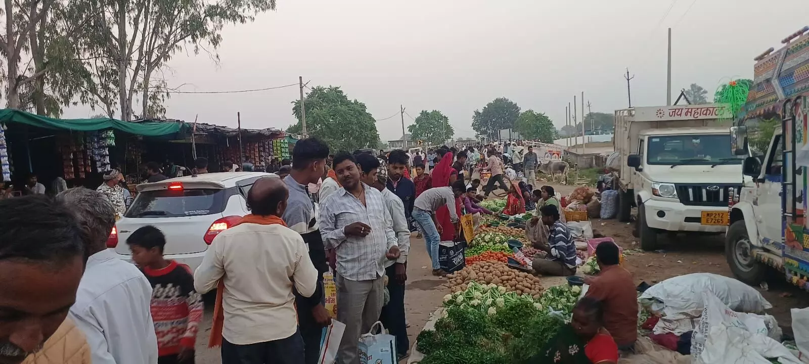 अचानक उछले टमाटर के दाम, एक सप्ताह में ढाई गुना तक बढ़ोतरी