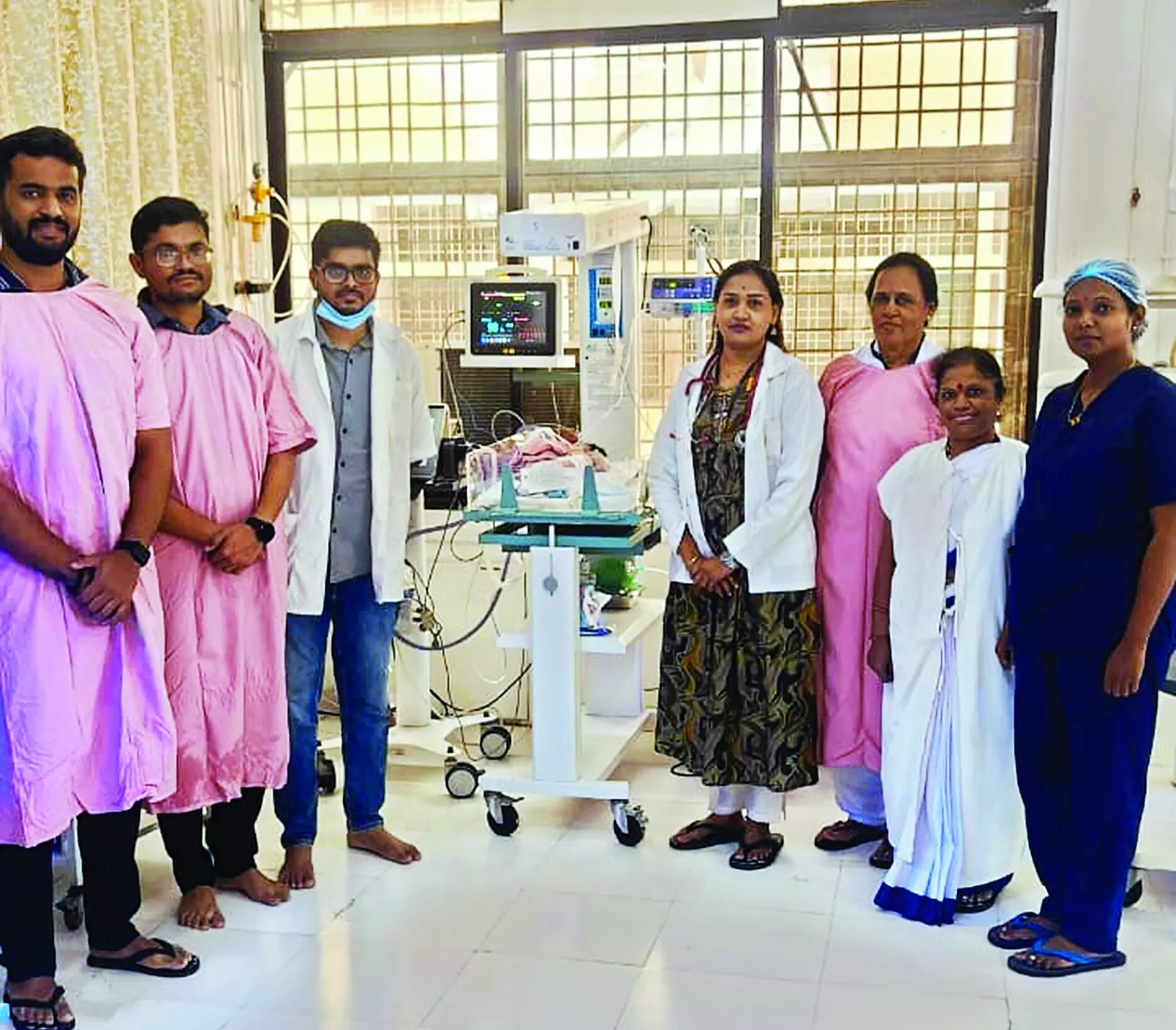 4.520 किलो के शिशु ने जीती जिंदगी की जंग 4.520 किलो के शिशु ने जीती जिंदगी की जंग