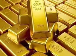 पहले सोने का टुकड़ा दिखाकर जीता विश्वास, फिर झांसा देकर लगायी सवा करोड़ की चपत