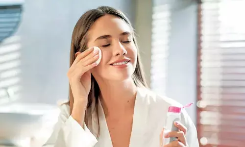 सर्दी में स्किन का खास ख्याल रखना जरूरी, हाइड्रेशन और मॉइश्चराइजेशन - न्यूट्रिशन से तनाव मुक्त लाइफस्टाइल