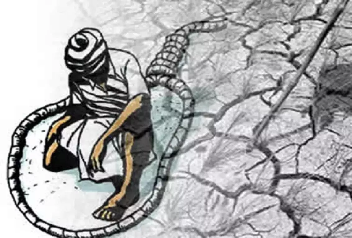 ज़िले में हर 36 घंटे में एक किसान कर रहा आत्महत्या, पिछले 10 माह में 198 किसानों ने दी जान