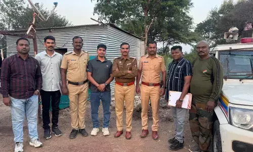 गुत्थी सुलझी - देवर–भाभी के अवैध संबंधों के चलते बड़े भाई की हत्या, शव बोरे में भरकर तालाब में फेंका