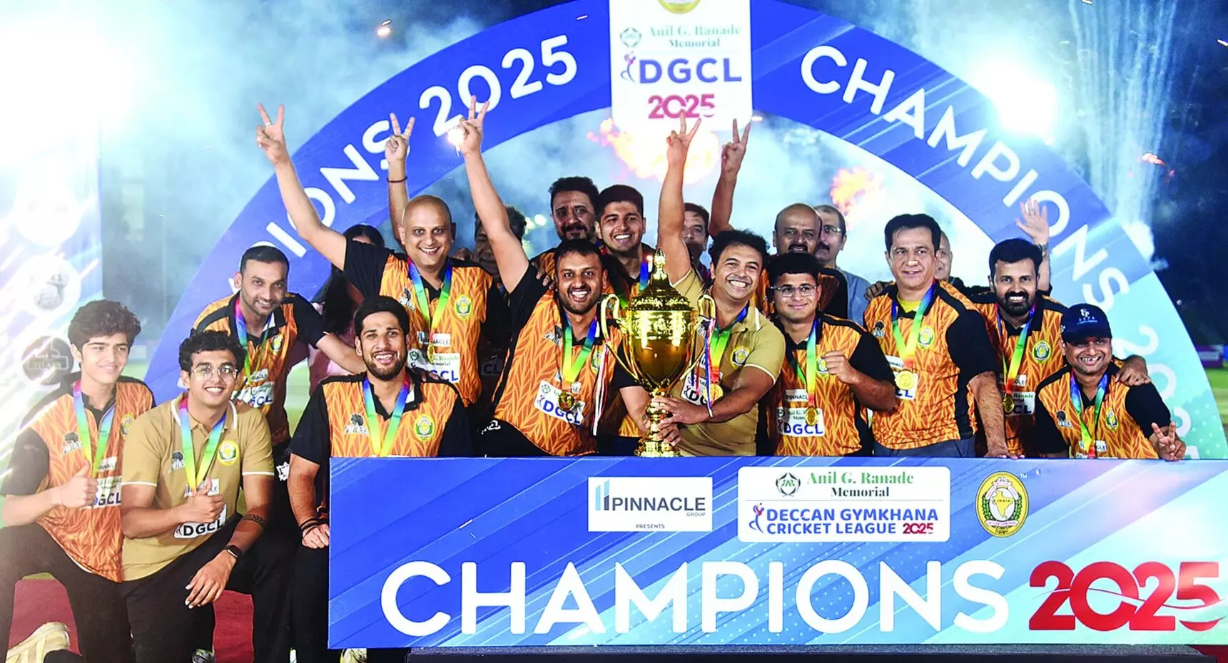 क्रिकेट लीग 2025 का खिताब पैंथर्स टीम ने जीता क्रिकेट लीग 2025 का खिताब पैंथर्स टीम ने जीता