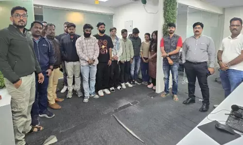 अमेरिकी नागरिकों को ठगने वाले 2 फर्जी कॉल सेंटरों पर छापा, 23 आरोपी गिरफ्तार अमेरिकी नागरिकों को ठगने वाले 2 फर्जी कॉल सेंटरों पर छापा, 23 आरोपी गिरफ्तार