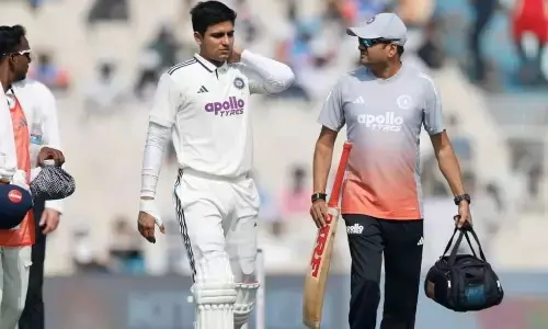 कोलकाता टेस्ट में मिली करारी हार के बीच टीम इंडिया के लिए आई अच्छी खबर, अस्पताल से डिस्चार्ज हुए कप्तान गिल, लेकिन.. कोलकाता टेस्ट में मिली करारी हार के बीच टीम इंडिया के लिए आई अच्छी खबर, अस्पताल से डिस्चार्ज हुए कप्तान गिल, लेकिन..