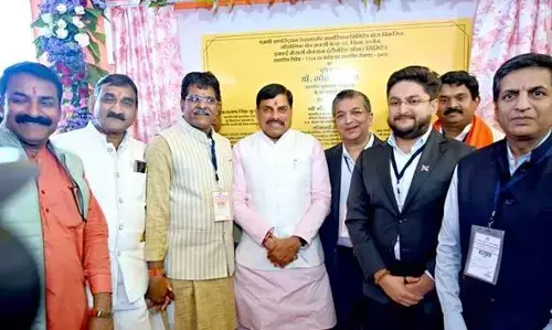 महाकाल की नगरी अब उभर रही है ग्रीन एनर्जी हब के रूप में - मुख्यमंत्री डॉ. यादव महाकाल की नगरी अब उभर रही है ग्रीन एनर्जी हब के रूप में - मुख्यमंत्री डॉ. यादव