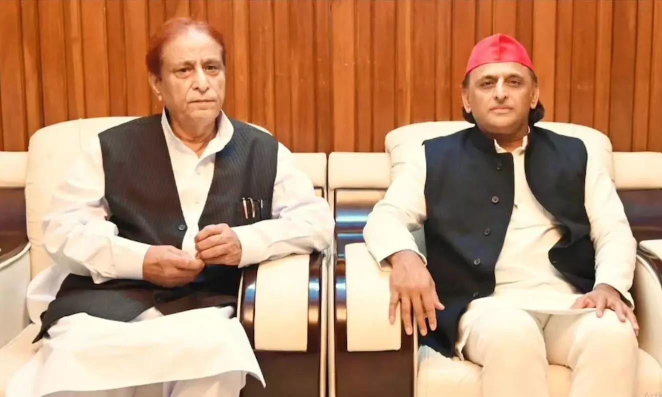 अखिलेश यादव ने आजम खान के दोबारा जेल जाने पर दी प्रतिक्रिया, कहा- लोगों ने सत्ता मोह में सारी हदें की पार अखिलेश यादव ने आजम खान के दोबारा जेल जाने पर दी प्रतिक्रिया, कहा- लोगों ने सत्ता मोह में सारी हदें की पार