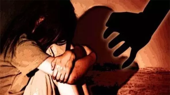 नाबालिग से दुराचार करने वाले आरोपी के खिलाफ अपराध दर्ज