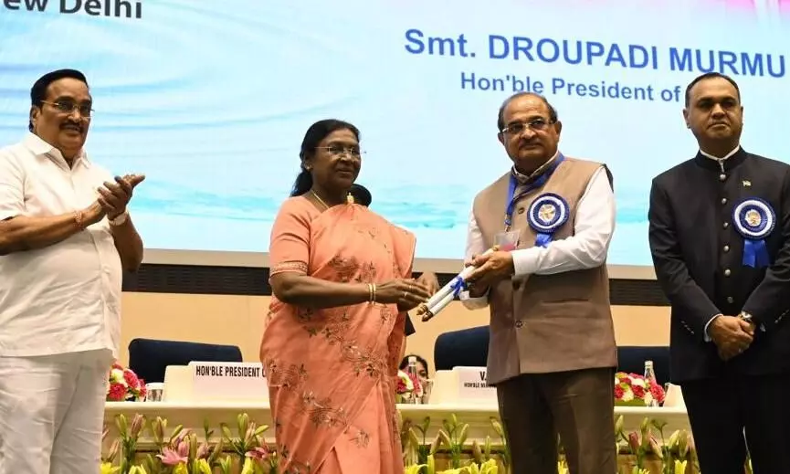 राष्ट्रपति ने महाराष्ट्र को सर्वश्रेष्ठ राज्य के पुरस्कार से किया सम्मानित, नवी मुंबई नगर निगम को मिली उपलब्धि