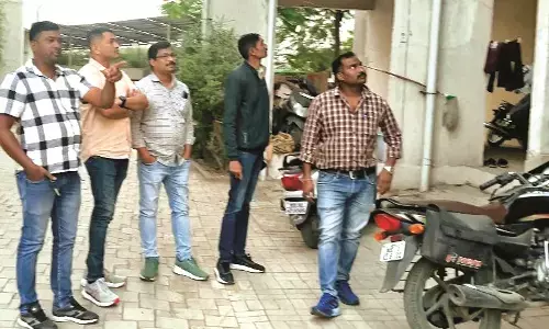 पुलिस ने देह व्यापार अड्डे पर मारा छापा, दंपति गिरफ्तार पुलिस ने देह व्यापार अड्डे पर मारा छापा, दंपति गिरफ्तार