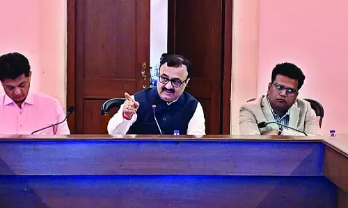 तीन बार से ज्यादा यातायात नियम तोड़ें तो निलंबित करो लाइसेंस