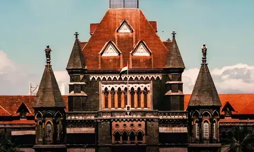 यात्रा के अधिकार पर अनुचित प्रतिबंध नहीं लगाए जा सकते, सेबी के पास 27 करोड़ जमा करने की शर्त खारिज