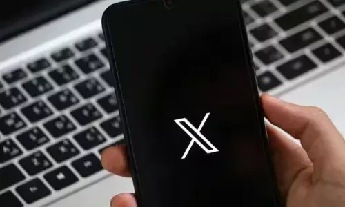 डाउन पड़ा सोशल मीडिया प्लेटफॉर्म एक्स, भारत समेत दुनियाभर के यूजर्स हो रहे परेशान डाउन पड़ा सोशल मीडिया प्लेटफॉर्म एक्स, भारत समेत दुनियाभर के यूजर्स हो रहे परेशान