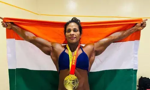 भारत से विदेश तक वंदना ठाकुर की स्वर्णिम गर्जना..ले आईं गोल्ड, इंडोनेशिया में बढ़ाया तिरंगे का मान जुनून और जज़्बे से जीता स्वर्ण भारत से विदेश तक वंदना ठाकुर की स्वर्णिम गर्जना..ले आईं गोल्ड, इंडोनेशिया में बढ़ाया तिरंगे का मान जुनून और जज़्बे से जीता स्वर्ण