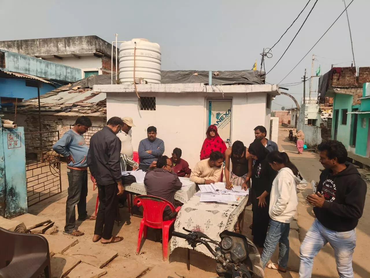 एसआईआर प्रक्रिया से परेशान नागरिकों की मदद के लिए कांग्रेस ने लगाए सहायता कैम्प एसआईआर प्रक्रिया से परेशान नागरिकों की मदद के लिए कांग्रेस ने लगाए सहायता कैम्प