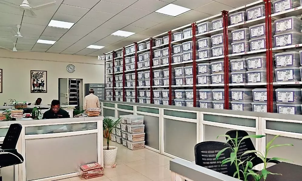 रिकाॅर्ड रूम तो बना दिया आधुनिक मगर सिस्टम में कोई सुधार नहीं