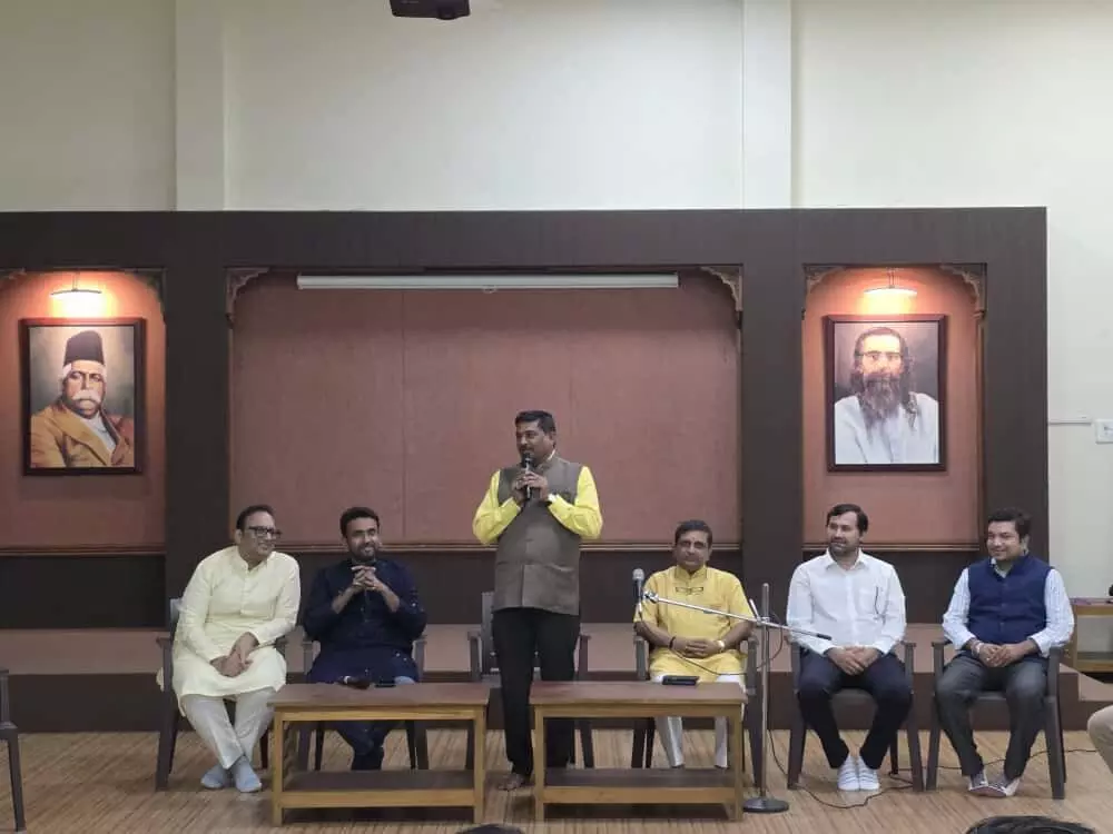 नेशनल मेडिकोस ऑर्गनाइजेशन की ओर से विदर्भ प्रांत का दिवाली स्नेह मिलन हुआ सम्पन्न नेशनल मेडिकोस ऑर्गनाइजेशन की ओर से विदर्भ प्रांत का दिवाली स्नेह मिलन हुआ सम्पन्न