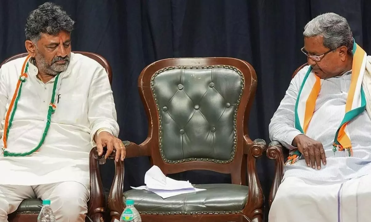 कर्नाटक कांग्रेस में फिर से अटकलों का दौर शुरू, दिल्ली पहुंचे शिवकुमार समर्थक मंत्री और विधायक, इस समझौते पर करेंगे चर्चा