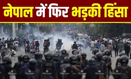 नेपाल में दोबारा भड़क उठा Gen-Z आंदोलन, हिंसा के केंद्र में बारा जिला नेपाल में दोबारा भड़क उठा Gen-Z आंदोलन, हिंसा के केंद्र में बारा जिला