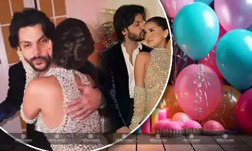 तारा सुतारिया ने रूमर्ड बॉयफ्रेंड वीर पहाड़िया को किया किस, बर्थ डे सेलिब्रेशन में साथ काटा केक, वायरल हो रही है तस्वीरें