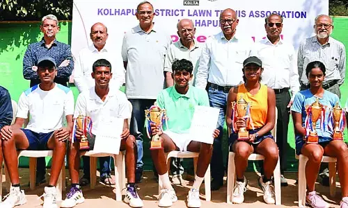 राष्ट्रीय जूनियर टेनिस के  एकल वर्ग का खिताब स्निग्धा कांता रितिक कटकम के  नाम