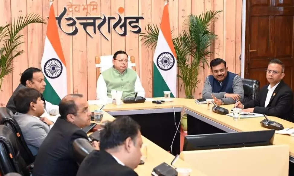 मुख्यमंत्री पुष्कर सिंह धामी ने मुख्यमंत्री आवास में आयोजित उच्च स्तरीय बैठक के दौरान अधिकारियों को दिए कड़े निर्देश
