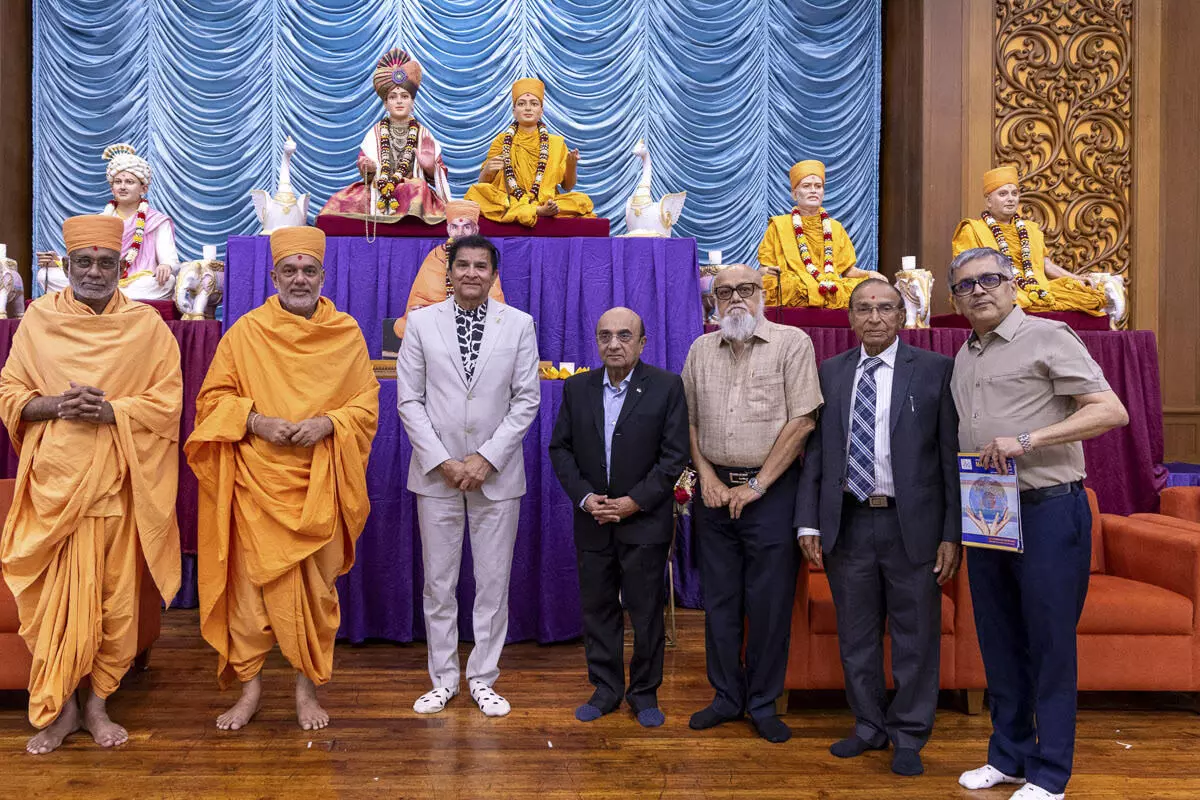 अत्यधिक दबाव में काम कर रहे हैं देश के डॉक्टर, बढ़ते मानसिक और भावनात्मक दबाव पर चिन्तन-मनन