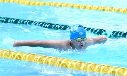 सांसद खेल महोत्सव तैराकी में विवान और अनय ने जीते पदक