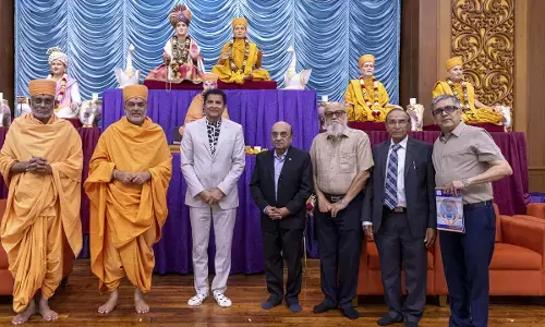 अत्यधिक दबाव में काम कर रहे हैं देश के डॉक्टर, बढ़ते मानसिक और भावनात्मक दबाव पर चिन्तन-मनन