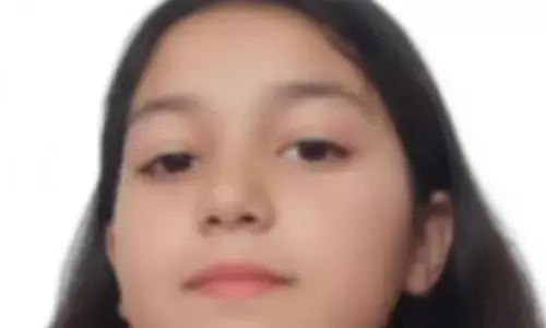 प्रार्थना के बाद 13 वर्षीय छात्रा ने स्कूल की ऊपरी मंजिल से लगा दी छलांग - मौत, परिजन ने लगाया आरोप