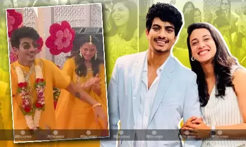 स्मृति मंधाना-पलाश मुच्छल ने हल्दी में खूब की मस्ती, वुमेन क्रिकेटर टीम के खिलाड़ी भी आए नजर, इस दिन लेंगे सात फेरे स्मृति मंधाना-पलाश मुच्छल ने हल्दी में खूब की मस्ती, वुमेन क्रिकेटर टीम के खिलाड़ी भी आए नजर, इस दिन लेंगे सात फेरे