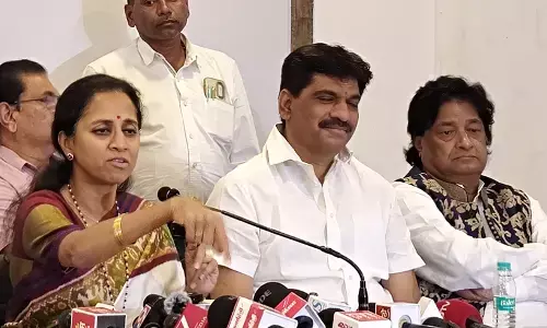 सुले ने चुनाव आयोग की भूमिका पर उठाए सवाल, कहा - सशक्त लोकतंत्र के लिए यह घातक है