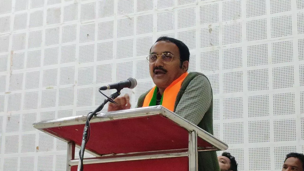 लोकतंत्र की सुरक्षा का अभियान है एसआईआर: बृजेन्द्र प्रताप लोकतंत्र की सुरक्षा का अभियान है एसआईआर: बृजेन्द्र प्रताप