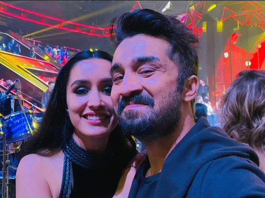 ड्रग्स मामले में शक्ति कपूर के बेटे सिद्धांत एंटी-नारकोटिक्स ऑफिस पहुंचे, श्रद्धा कपूर-नोरा फतेही का नाम भी शामिल