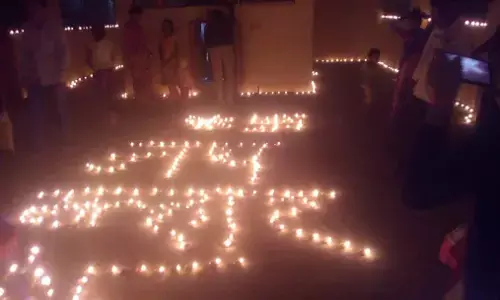 खंडोबा मंदिर में 2100 दीपों का भव्य दीपोत्सव, जगमगाया परिसर और भक्तों में दिखा उत्साह खंडोबा मंदिर में 2100 दीपों का भव्य दीपोत्सव, जगमगाया परिसर और भक्तों में दिखा उत्साह