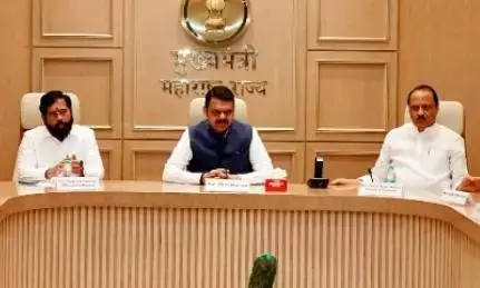 मंत्रिमंडल की बैठक पर भारी चुनाव प्रचार, सीएम और दोनों डीसीएम ने की कई चुनावी सभाएं मंत्रिमंडल की बैठक पर भारी चुनाव प्रचार, सीएम और दोनों डीसीएम ने की कई चुनावी सभाएं