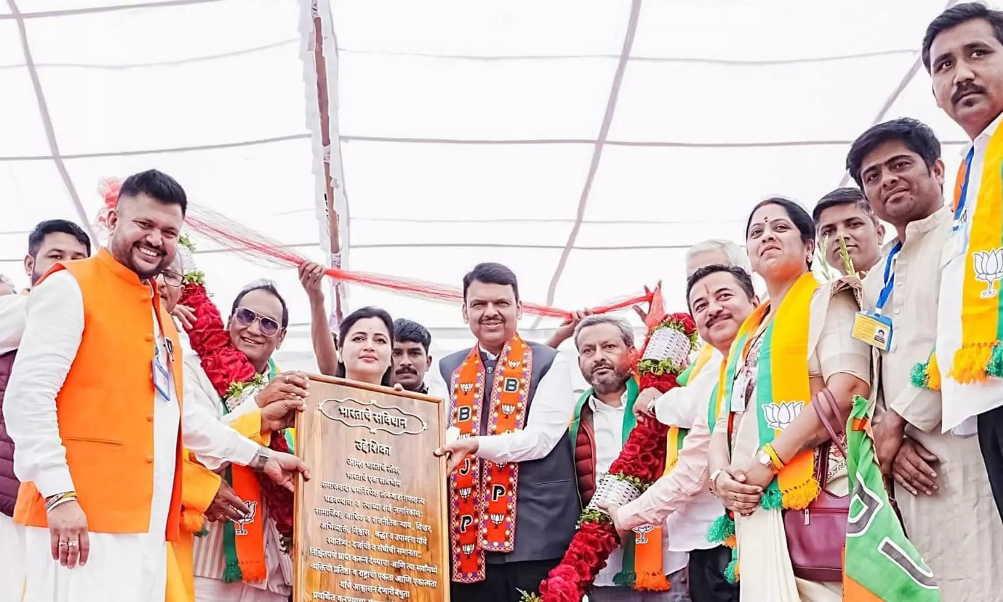 आदिवासियों को भूमि के पीआर कार्ड और पट्टे दिए जाएंगे : सीएम