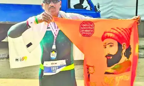 अशोक जगदाले ने जीता आयर्न मैन का खिताब अशोक जगदाले ने जीता आयर्न मैन का खिताब