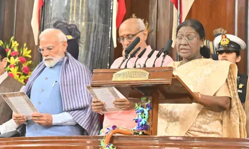 राष्ट्रपति ने कहा - संविधान सभा में दिए गए सटीक तर्क आज भी प्रासंगिक, सेंट्रल हॉल में हुआ कार्यक्रम