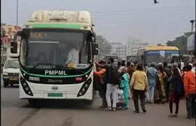 पीएमपी को लगता है कि महापालिका सिर्फ फंड देने वाली संस्था है : मनपा आयुक्त पीएमपी को लगता है कि महापालिका सिर्फ फंड देने वाली संस्था है : मनपा आयुक्त