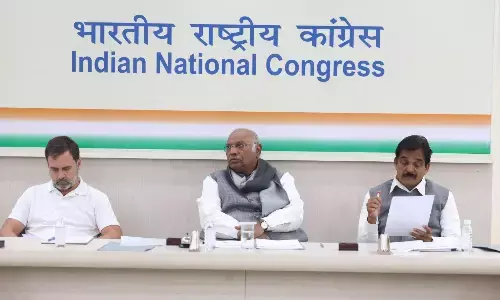 बिहार चुनाव में हार के बाद कांग्रेस की दिल्ली में समीक्षा बैठक, दोनों नेता आपस में भिड़े