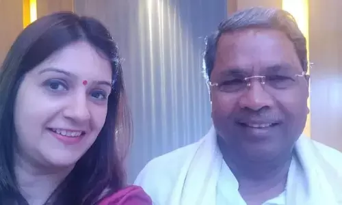 मुझे नहीं लगता मीडिया को इतनी... कर्नाटक सरकार की अटकलों पर प्रियंका चतुर्वेदी ने दी प्रतिक्रिया