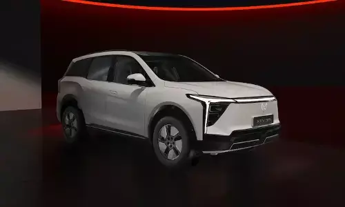 Mahindra XEV 9S 7-सीटर इलेक्ट्रिक एसयूवी कितनी है खास, जानिए इसकी खूबियां