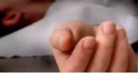 पांच मंजिला इमारत से कूदकर 20 वर्षीय युवती ने की आत्महत्या पांच मंजिला इमारत से कूदकर 20 वर्षीय युवती ने की आत्महत्या