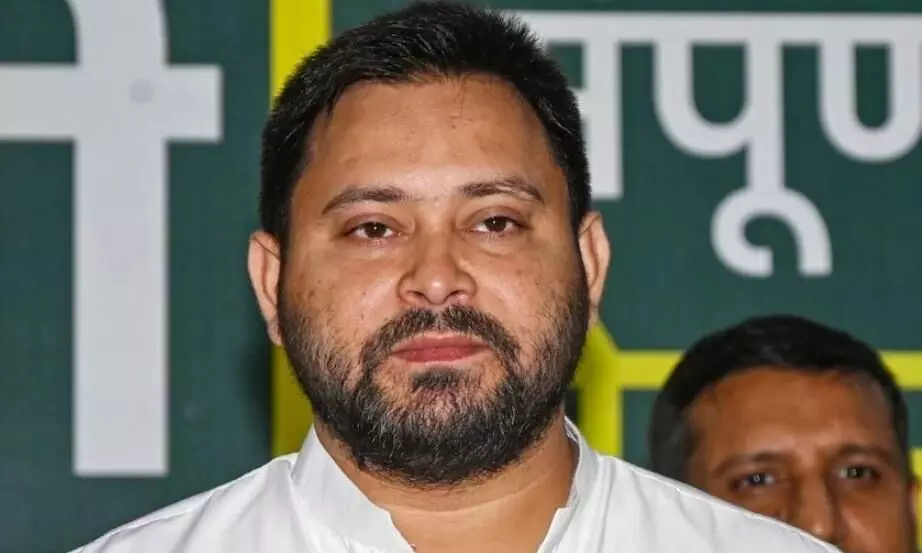 तेजस्वी यादव चुने गए महागठबंधन के नेता, कांग्रेस बोली - वोट चोरी के मुद्दे पर सरकार को घेरेंगे तेजस्वी यादव चुने गए महागठबंधन के नेता, कांग्रेस बोली - वोट चोरी के मुद्दे पर सरकार को घेरेंगे