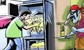 कोथरूड, बाणेर और फुरसुंगी में बंद मकानों से लाखों के कीमती सामान चोरी कोथरूड, बाणेर और फुरसुंगी में बंद मकानों से लाखों के कीमती सामान चोरी