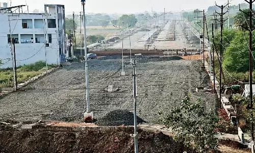 धीमी गति से चल रहा एसआर-3 सड़क का काम 1 साल पिछड़ा प्रोजेक्ट धीमी गति से चल रहा एसआर-3 सड़क का काम 1 साल पिछड़ा प्रोजेक्ट