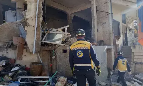 इजराइल ने अब इस मुस्लिम देश पर किया अटैक, 13 की मौत, कई गंभीर रूप से हुए घायल इजराइल ने अब इस मुस्लिम देश पर किया अटैक, 13 की मौत, कई गंभीर रूप से हुए घायल