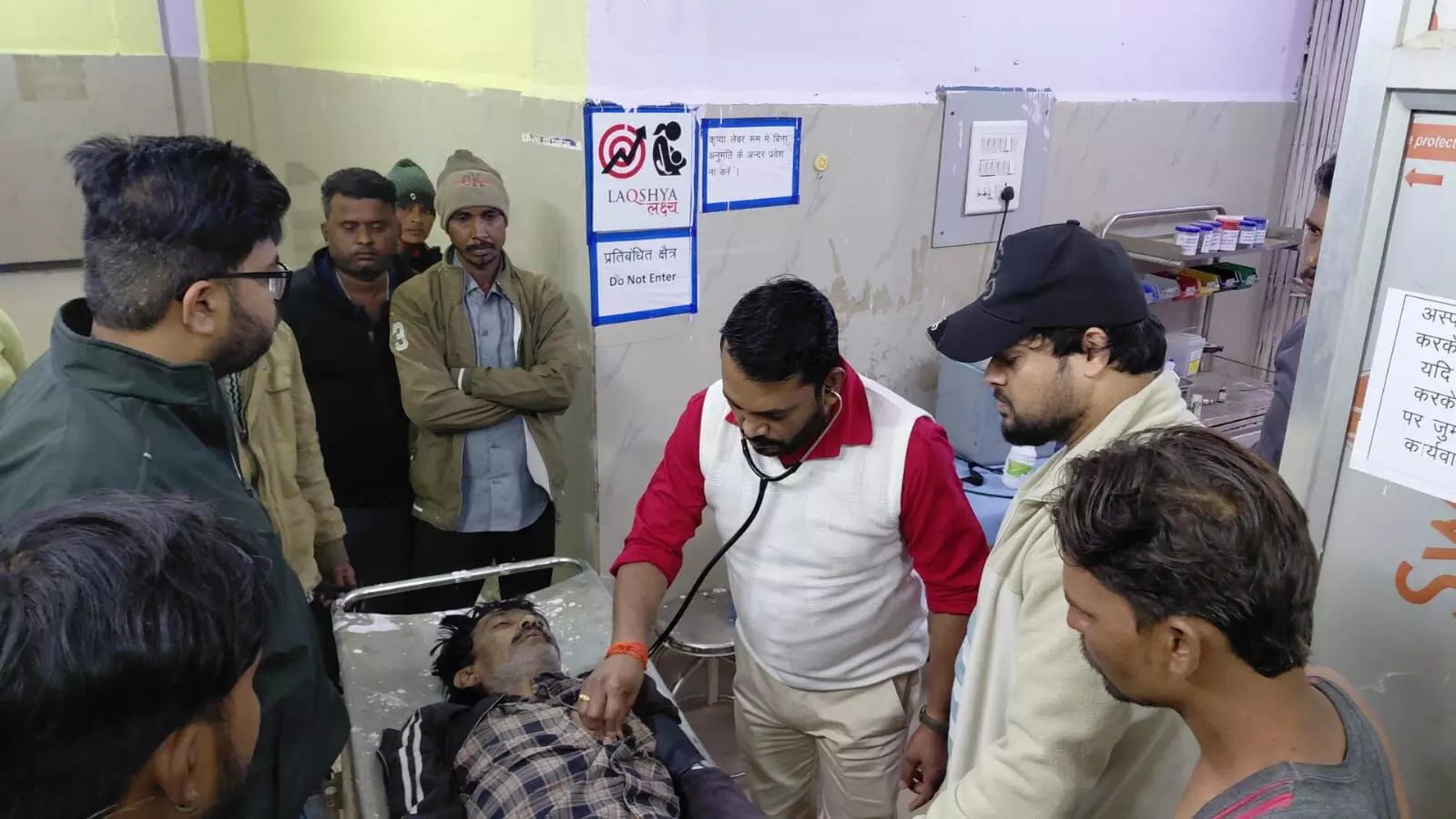 बाइक में बैठते ही बेहोश होकर गिरा युवक, हुई मौत बाइक में बैठते ही बेहोश होकर गिरा युवक, हुई मौत