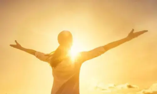 सुबह ये 4 काम कर लिए तो पूरे दिन रहेंगे पॉजिटिव, अब तनाव को कहिए बाय सुबह ये 4 काम कर लिए तो पूरे दिन रहेंगे पॉजिटिव, अब तनाव को कहिए बाय